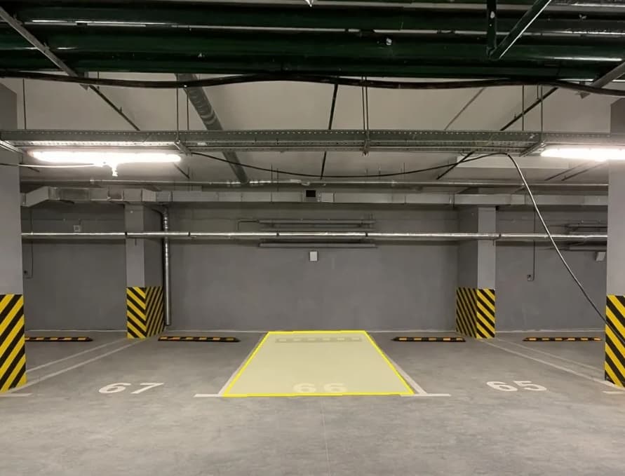 Basement parking in 29 Boulevard, Downtown 1